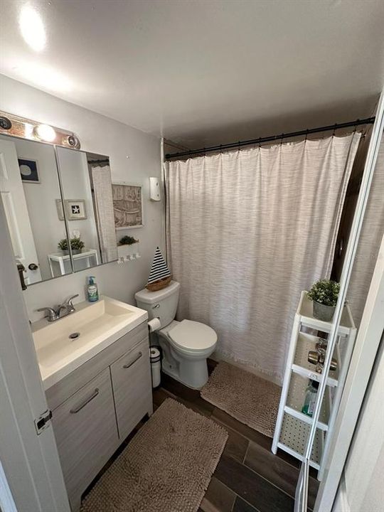 待售: $70,000 (3 贝兹, 2 浴室, 728 平方英尺)