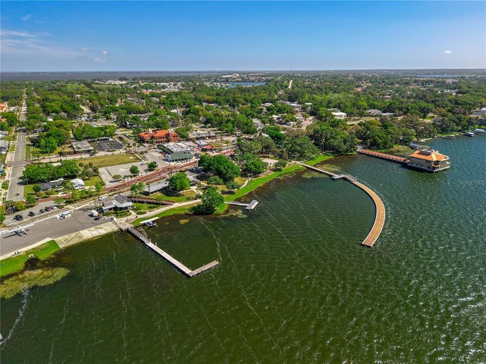 For Sale: $277,915 (3 beds, 2 baths, 1451 Square Feet)