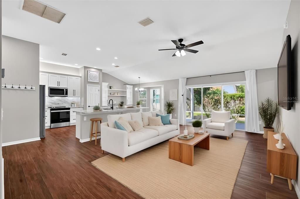 For Sale: $419,000 (3 beds, 2 baths, 1724 Square Feet)