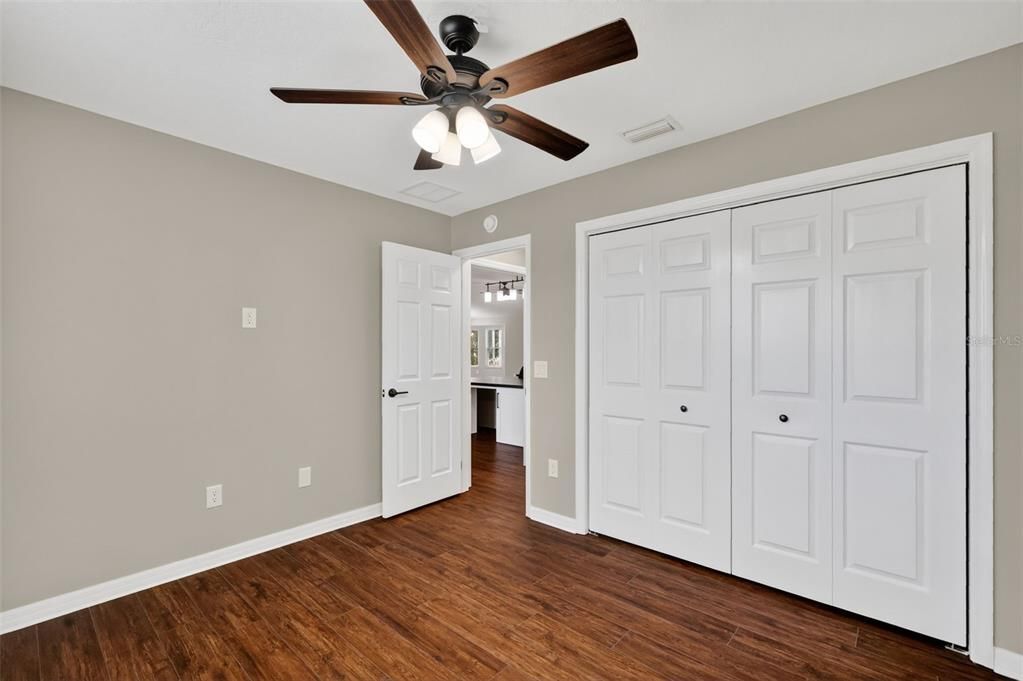 For Sale: $419,000 (3 beds, 2 baths, 1724 Square Feet)