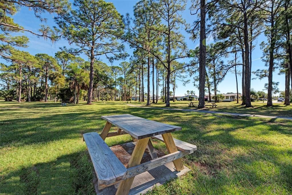 For Sale: $169,900 (2 beds, 2 baths, 1344 Square Feet)