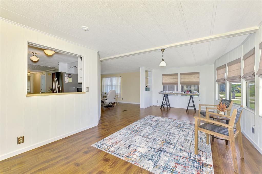 For Sale: $169,900 (2 beds, 2 baths, 1344 Square Feet)