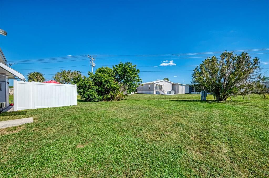 For Sale: $169,900 (2 beds, 2 baths, 1344 Square Feet)