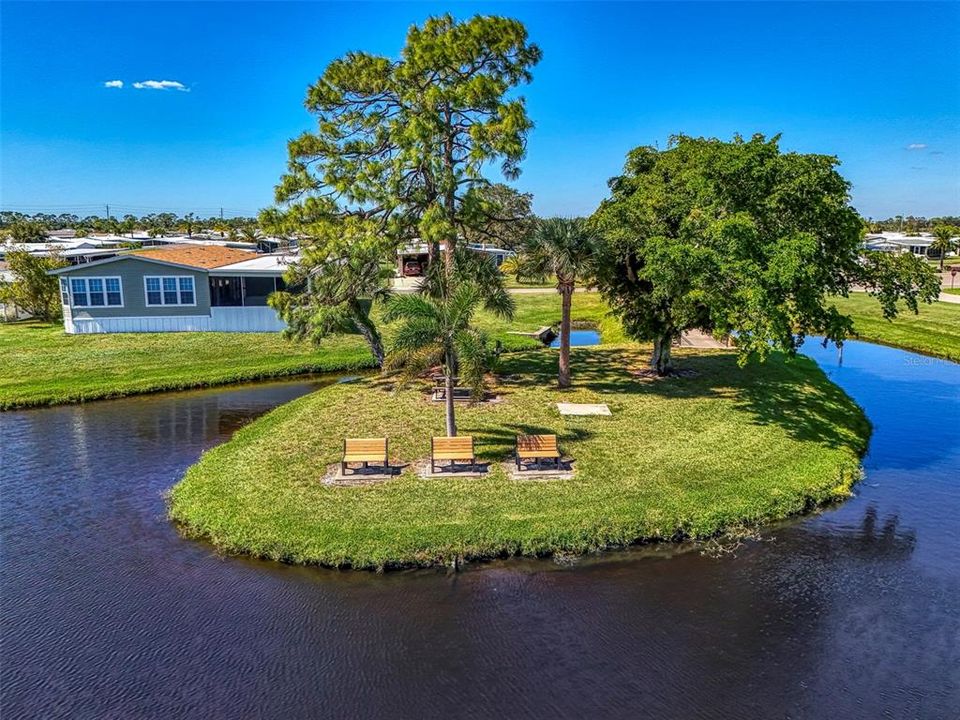 For Sale: $169,900 (2 beds, 2 baths, 1344 Square Feet)