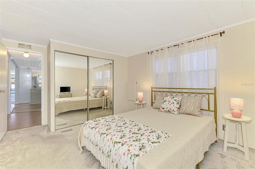 For Sale: $169,900 (2 beds, 2 baths, 1344 Square Feet)