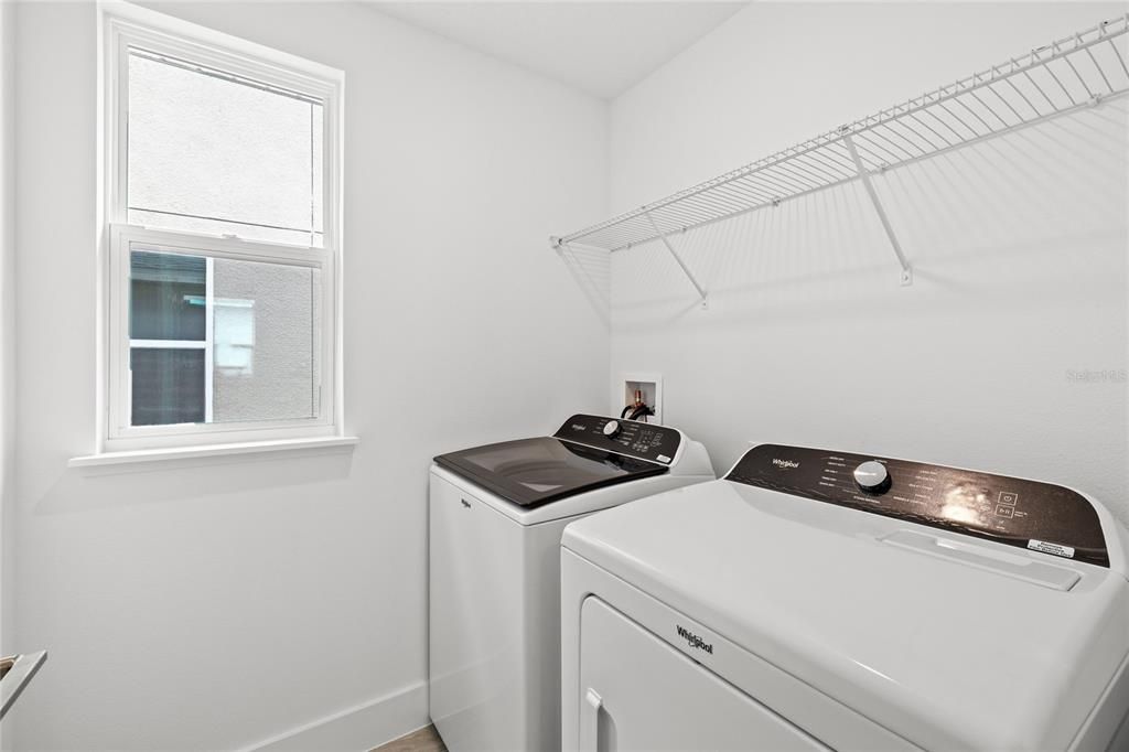 For Rent: $2,550 (3 beds, 2 baths, 1837 Square Feet)