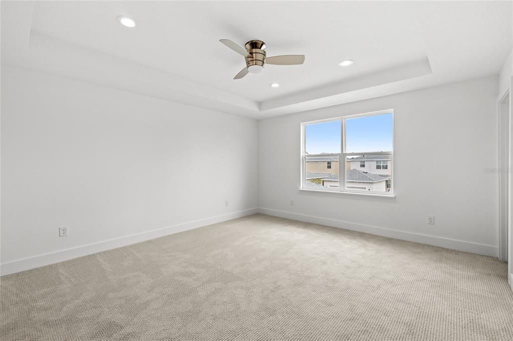 For Rent: $2,550 (3 beds, 2 baths, 1837 Square Feet)