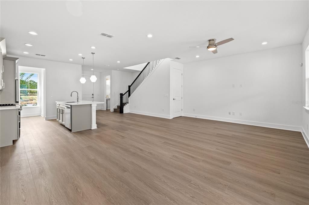 For Rent: $2,550 (3 beds, 2 baths, 1837 Square Feet)