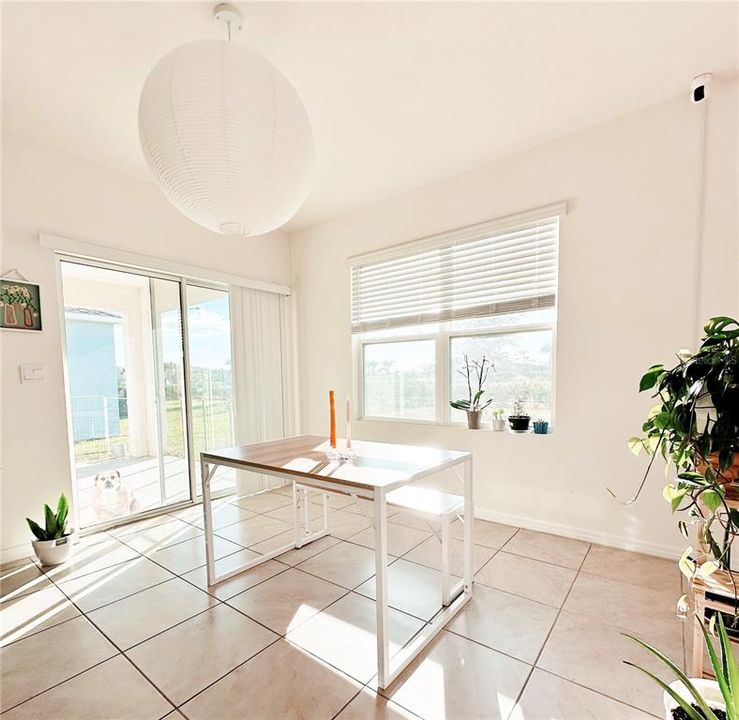 待售: $325,000 (3 贝兹, 2 浴室, 1690 平方英尺)