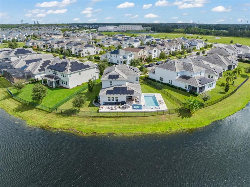 合同活跃: $930,000 (5 贝兹, 3 浴室, 3979 平方英尺)