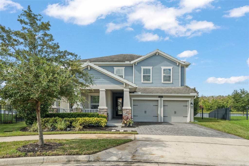 合同活跃: $930,000 (5 贝兹, 3 浴室, 3979 平方英尺)