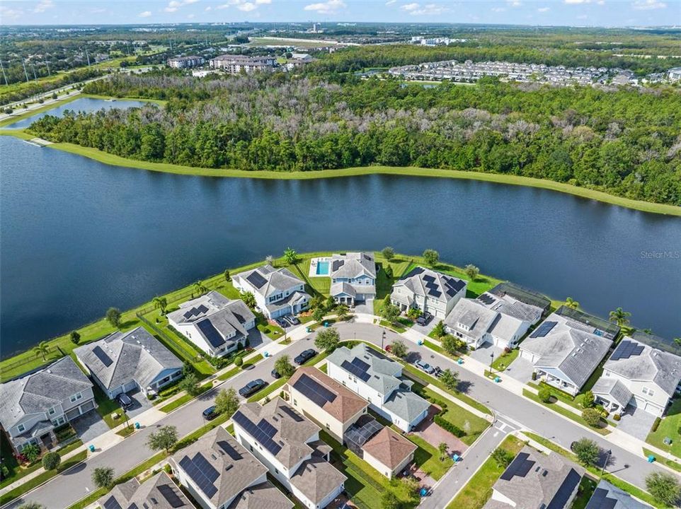 合同活跃: $930,000 (5 贝兹, 3 浴室, 3979 平方英尺)