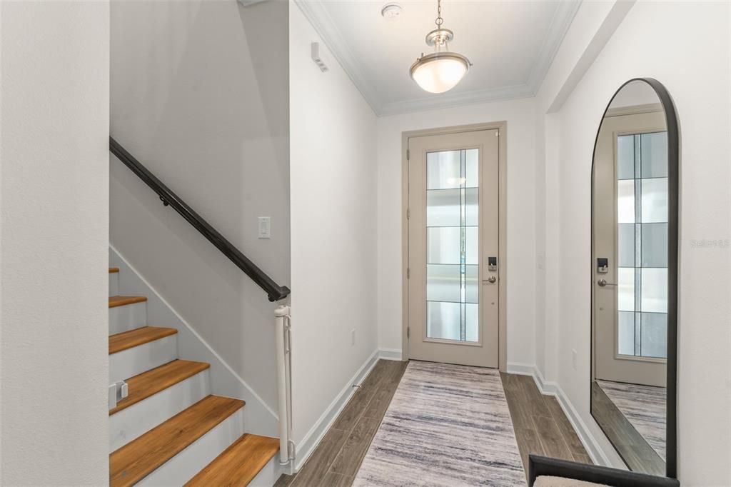 合同活跃: $930,000 (5 贝兹, 3 浴室, 3979 平方英尺)