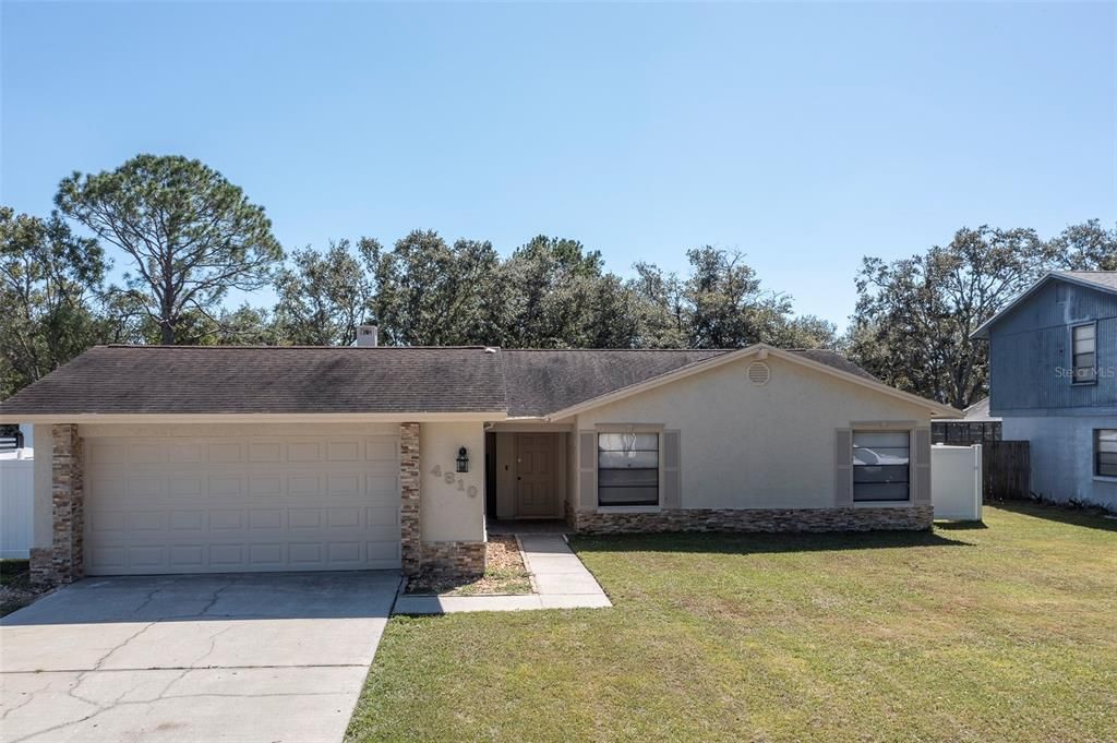 合同活跃: $479,000 (3 贝兹, 2 浴室, 1777 平方英尺)