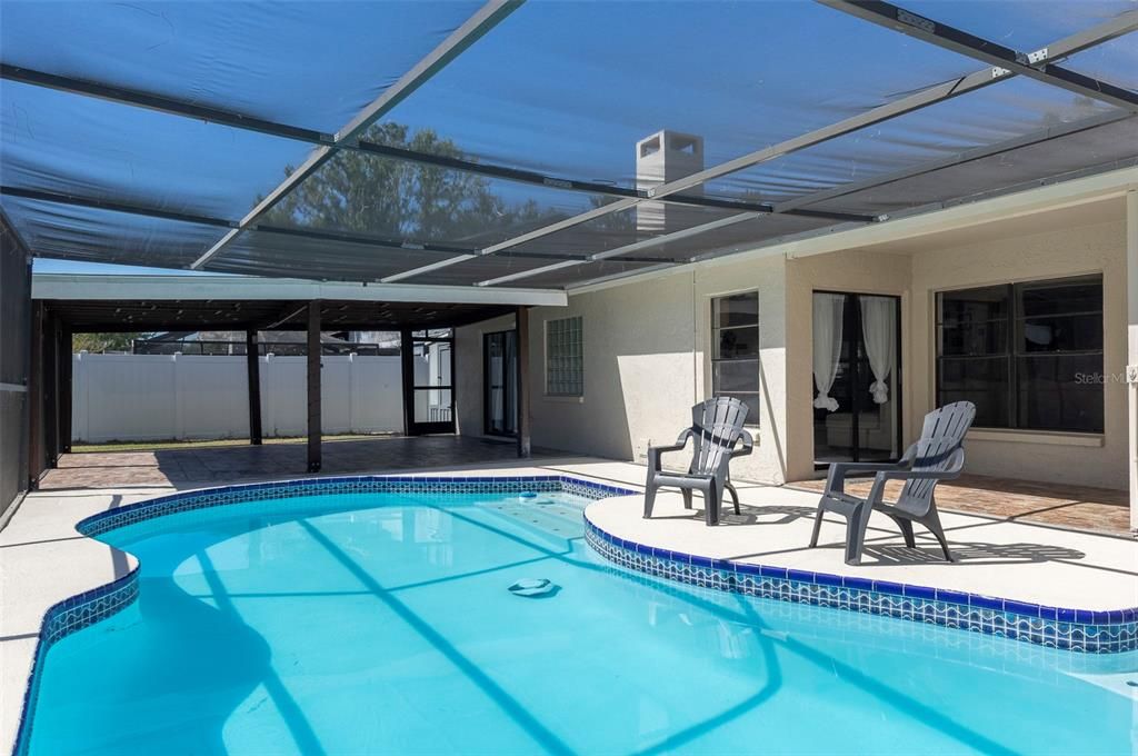 合同活跃: $479,000 (3 贝兹, 2 浴室, 1777 平方英尺)