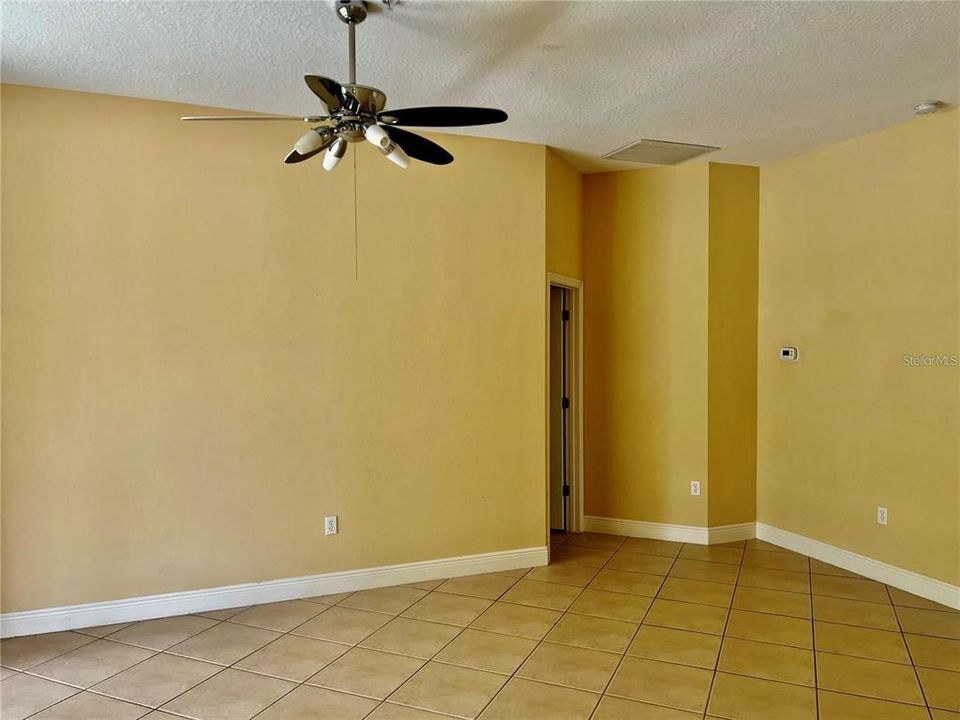 В аренду: $2,500 (3 спален, 3 ванн, 2024 Квадратных фут)