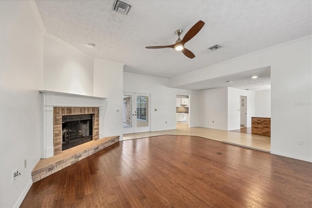 For Sale: $674,000 (3 beds, 2 baths, 2428 Square Feet)