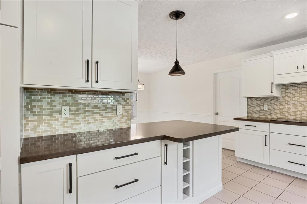 For Sale: $674,000 (3 beds, 2 baths, 2428 Square Feet)