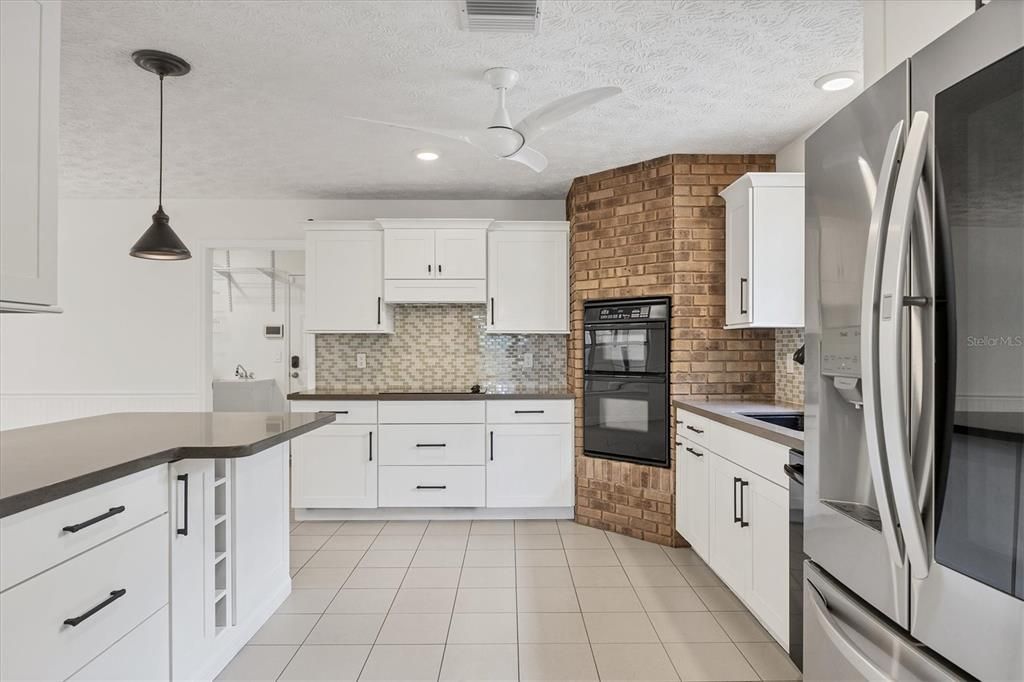 For Sale: $674,000 (3 beds, 2 baths, 2428 Square Feet)