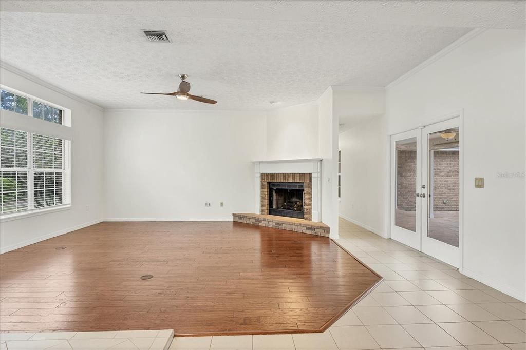 For Sale: $674,000 (3 beds, 2 baths, 2428 Square Feet)