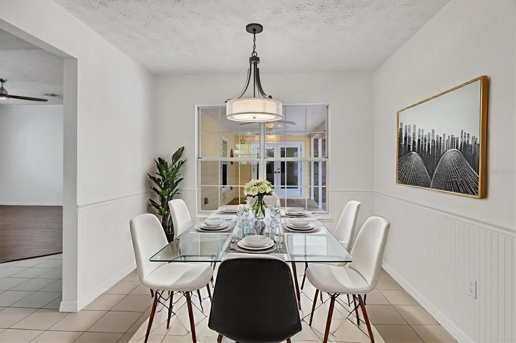 For Sale: $674,000 (3 beds, 2 baths, 2428 Square Feet)