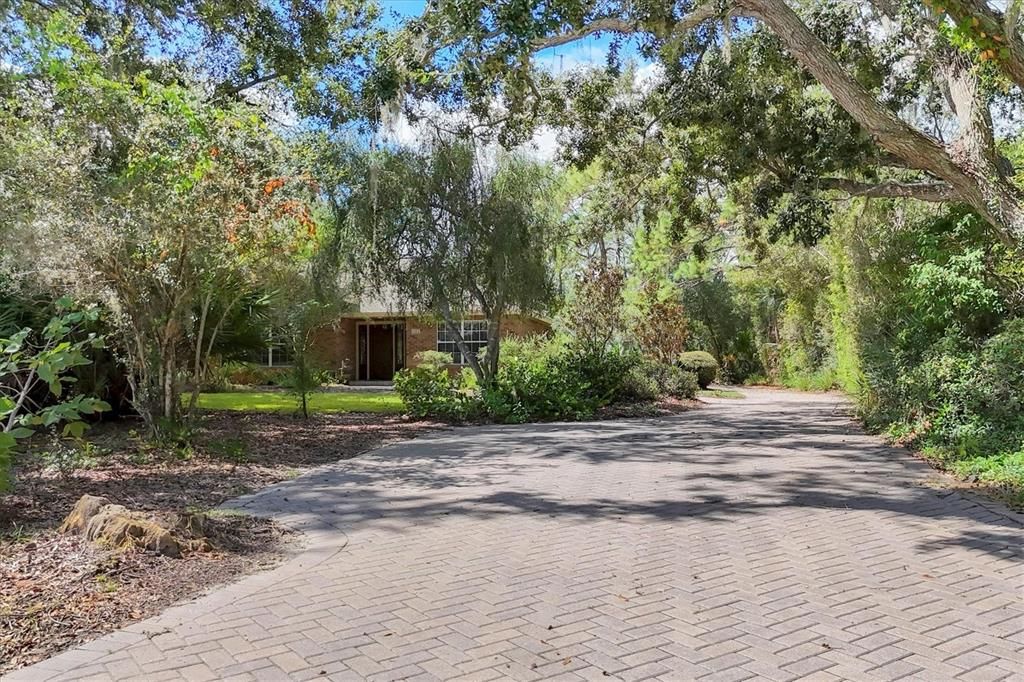 For Sale: $674,000 (3 beds, 2 baths, 2428 Square Feet)