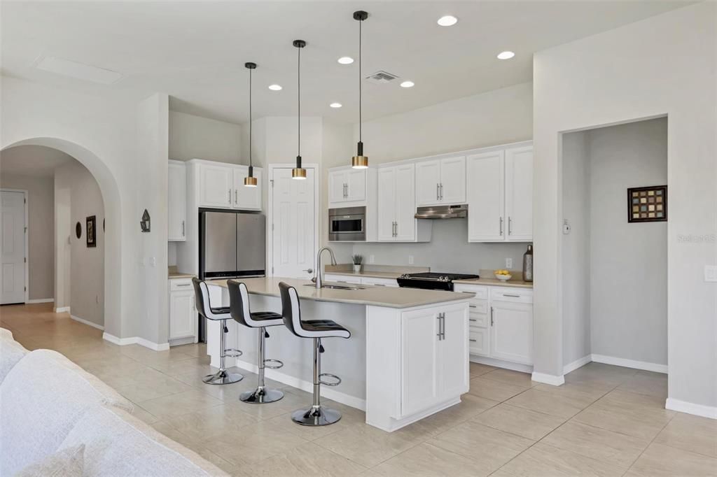 Active With Contract: $710,000 (4 beds, 2 baths, 2166 Square Feet)