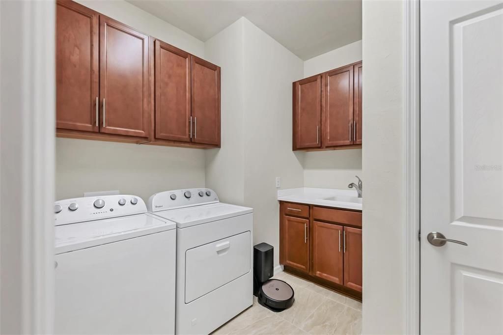 Active With Contract: $710,000 (4 beds, 2 baths, 2166 Square Feet)