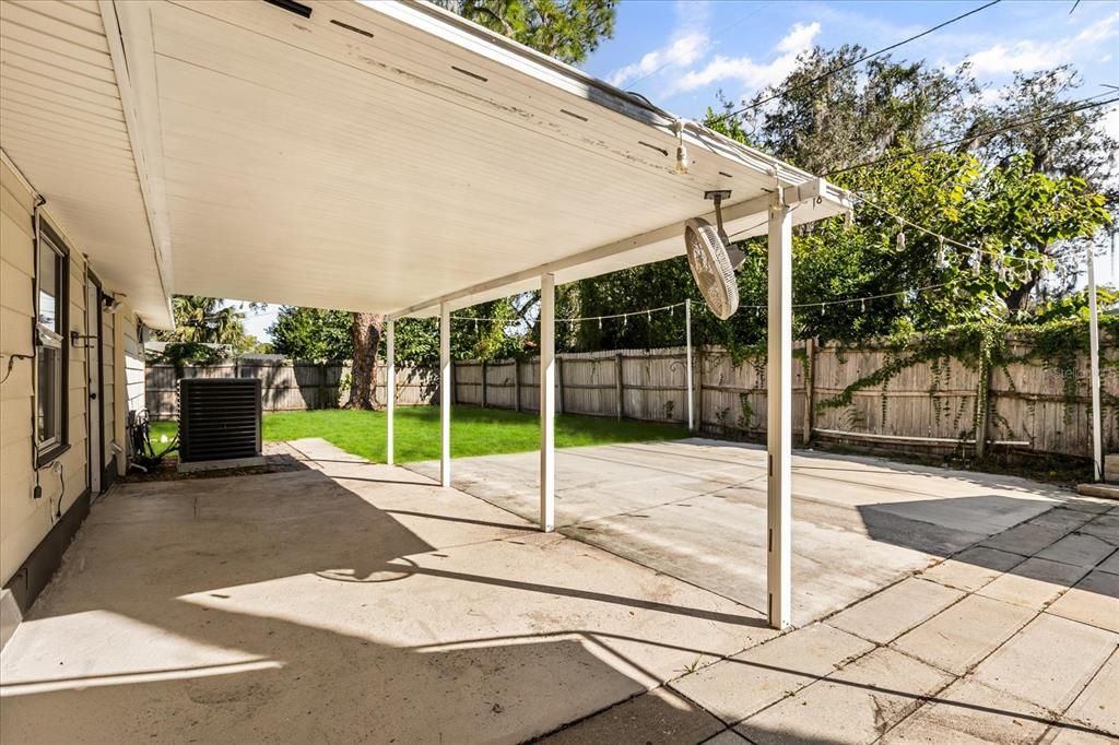 合同活跃: $269,000 (3 贝兹, 2 浴室, 1356 平方英尺)