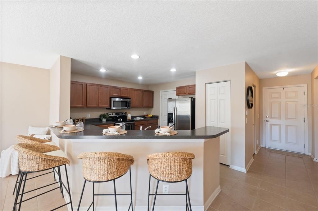 En Venta: $215,000 (2 camas, 2 baños, 1386 Pies cuadrados)