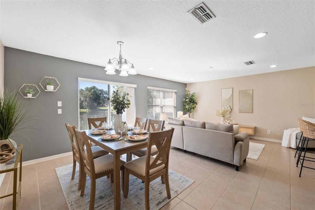 En Venta: $215,000 (2 camas, 2 baños, 1386 Pies cuadrados)