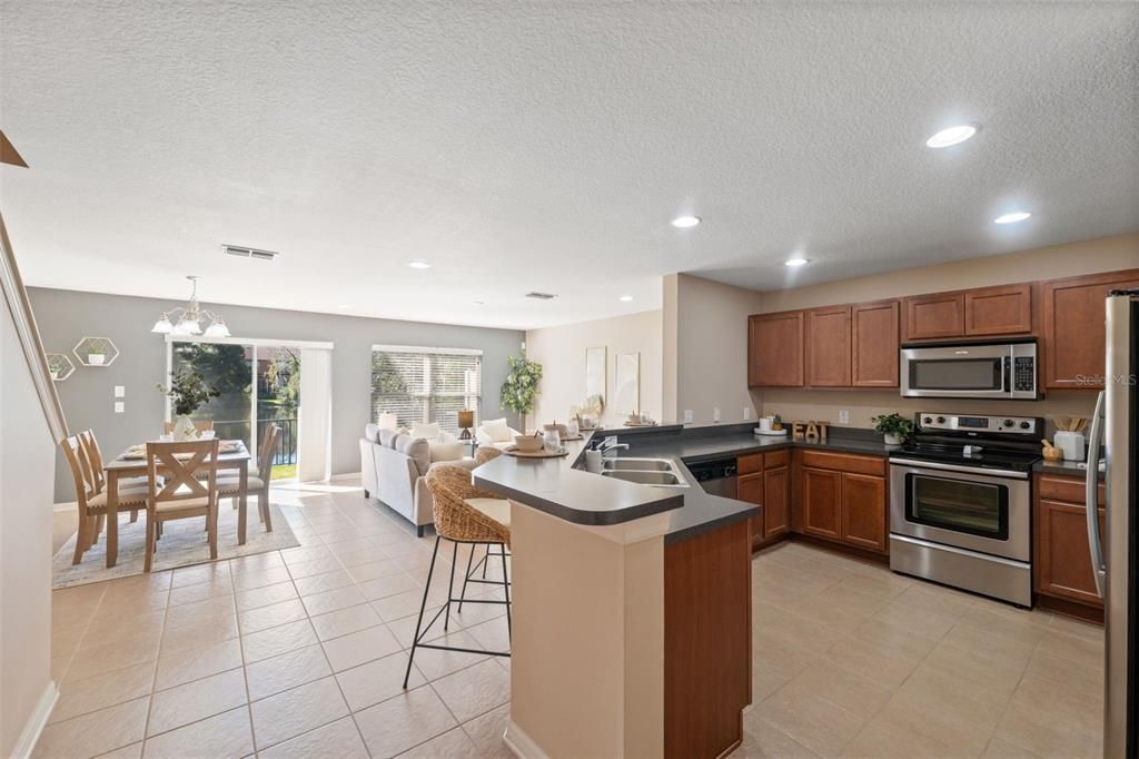 En Venta: $215,000 (2 camas, 2 baños, 1386 Pies cuadrados)