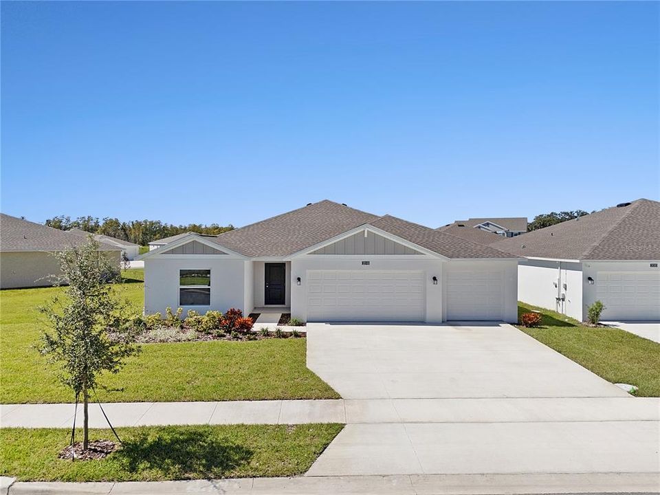 Recently Rented: $2,599 (4 beds, 3 baths, 2205 Square Feet)