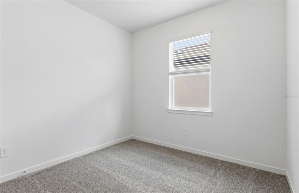 Activo con contrato: $364,330 (4 camas, 3 baños, 2262 Pies cuadrados)