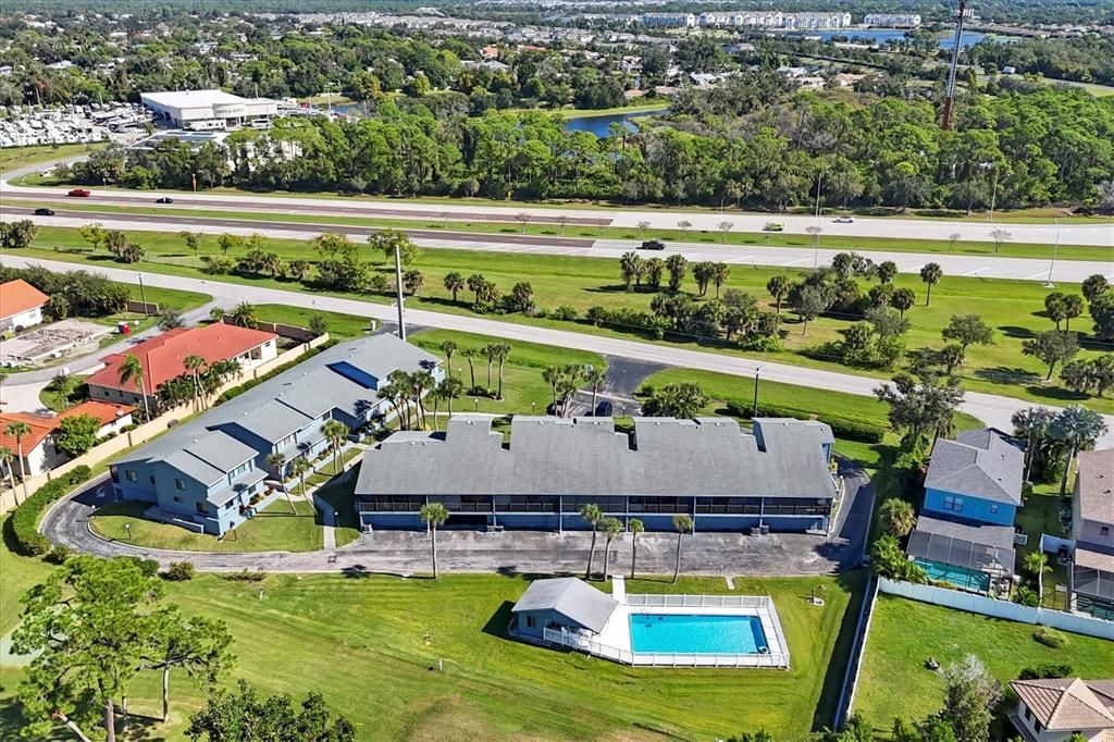 На продажу: $262,500 (2 спален, 2 ванн, 1235 Квадратных фут)