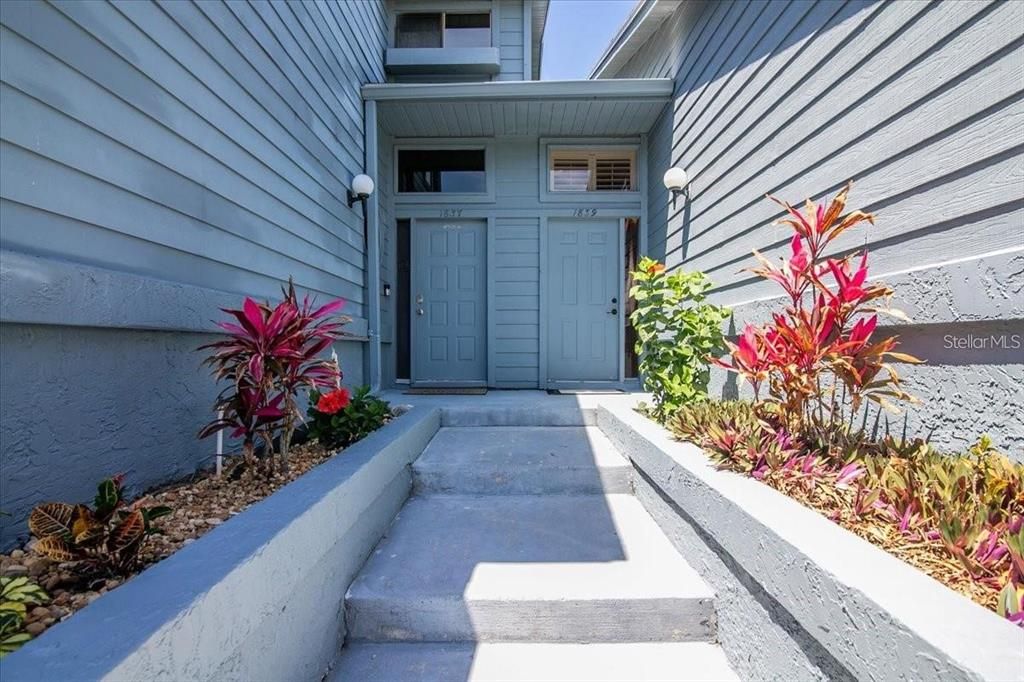 На продажу: $262,500 (2 спален, 2 ванн, 1235 Квадратных фут)