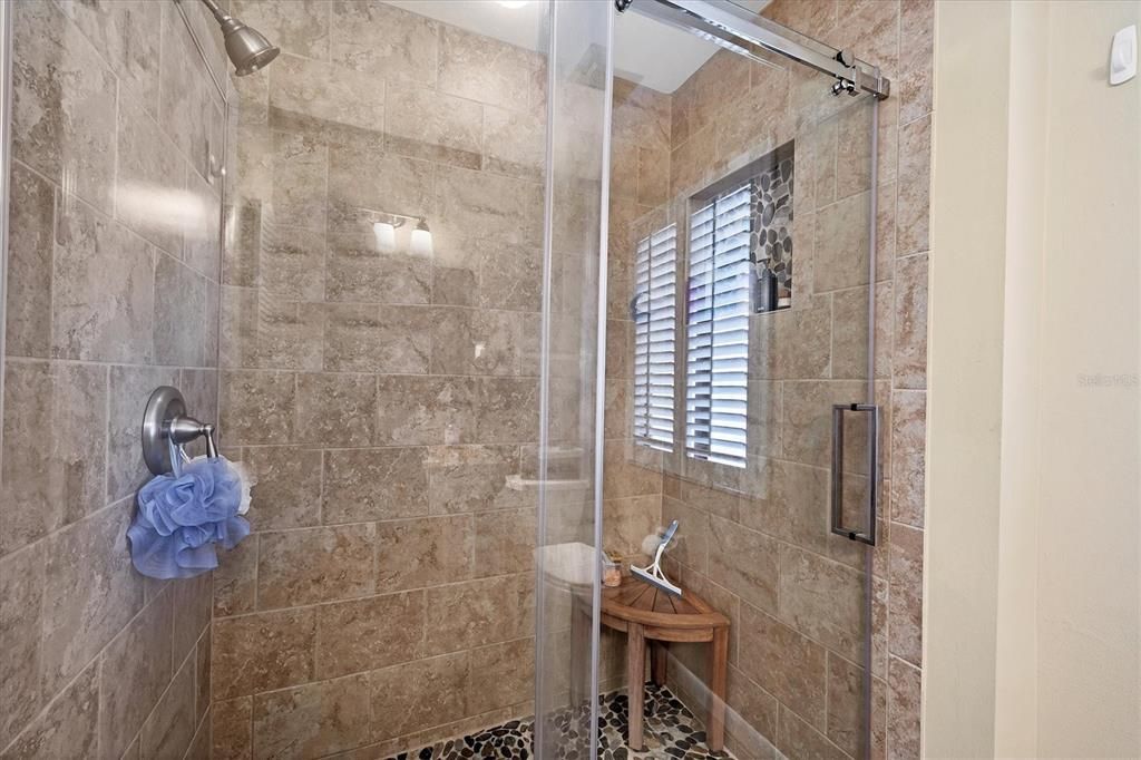 На продажу: $262,500 (2 спален, 2 ванн, 1235 Квадратных фут)