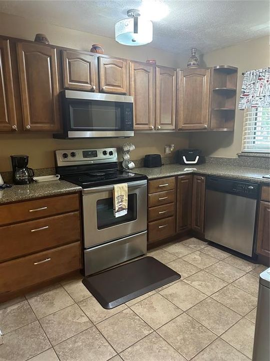 В аренду: $2,500 (2 спален, 2 ванн, 1482 Квадратных фут)