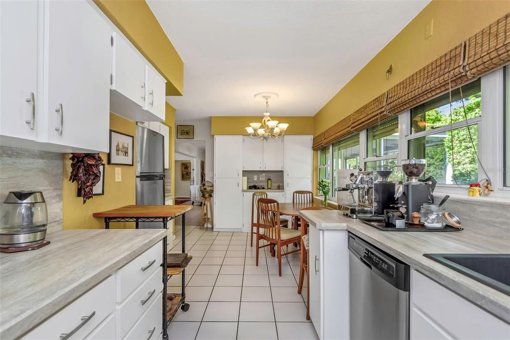 На продажу: $962,500 (3 спален, 3 ванн, 2058 Квадратных фут)