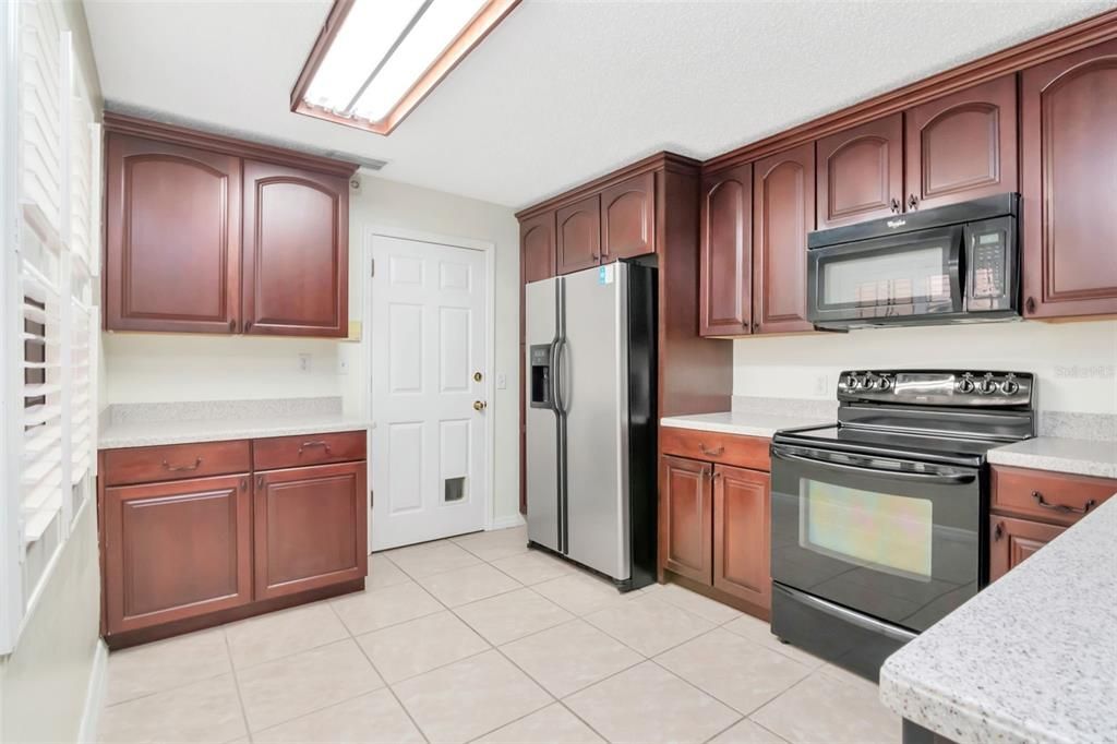 En Venta: $395,000 (3 camas, 2 baños, 1402 Pies cuadrados)