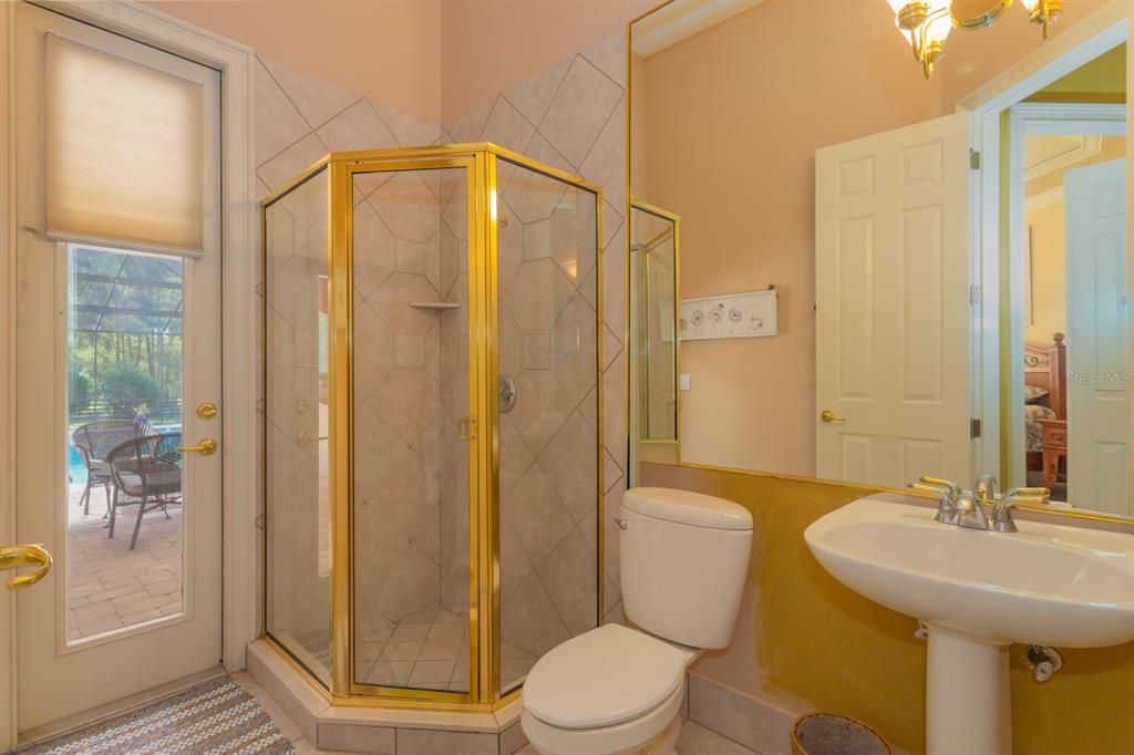 For Sale: $999,900 (4 beds, 4 baths, 3692 Square Feet)