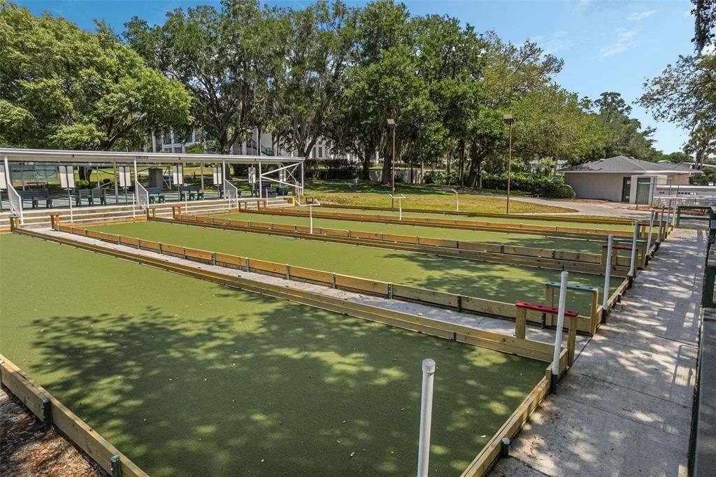 Active With Contract: $145,000 (2 beds, 2 baths, 936 Square Feet)