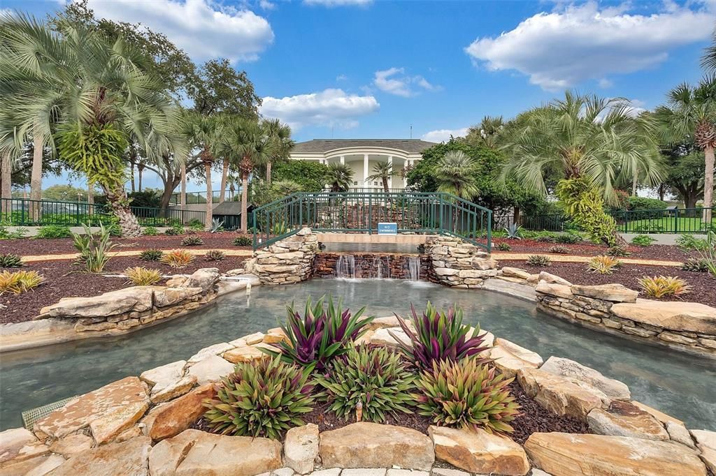 Active With Contract: $145,000 (2 beds, 2 baths, 936 Square Feet)