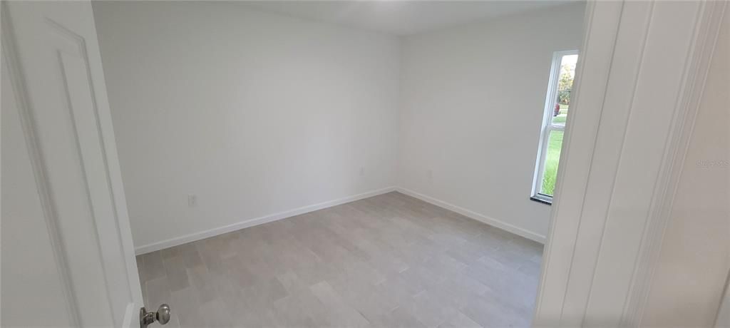 For Rent: $2,200 (4 beds, 2 baths, 1800 Square Feet)