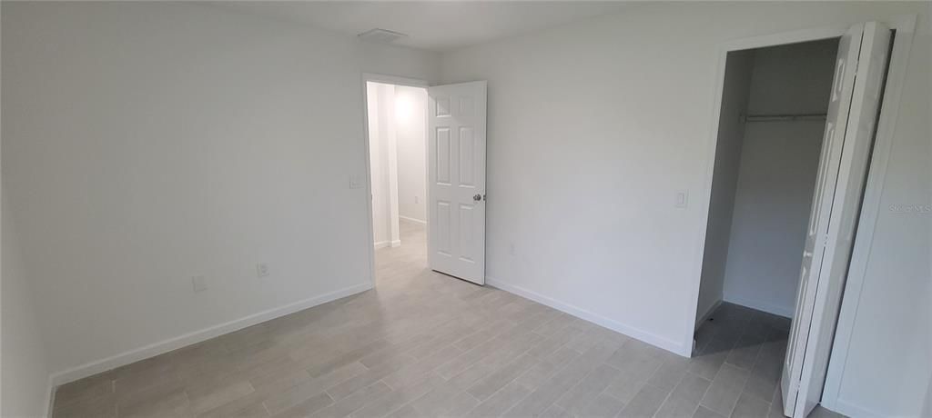 For Rent: $2,200 (4 beds, 2 baths, 1800 Square Feet)