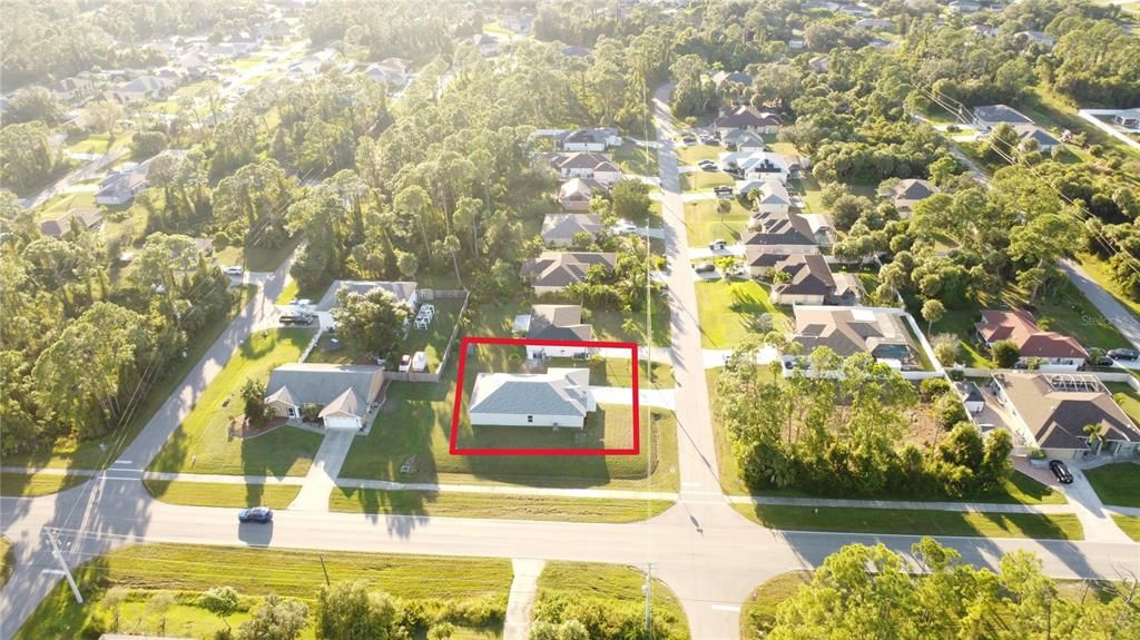 For Rent: $2,200 (4 beds, 2 baths, 1800 Square Feet)