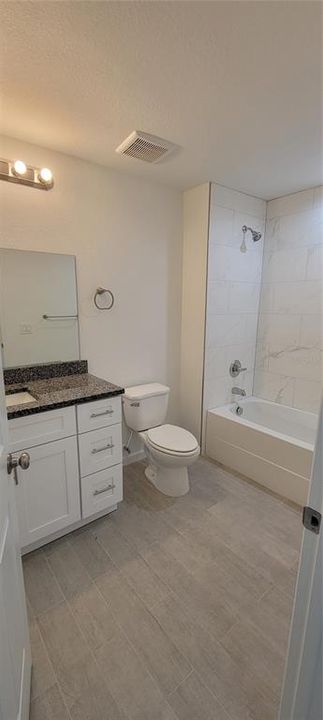 For Rent: $2,200 (4 beds, 2 baths, 1800 Square Feet)