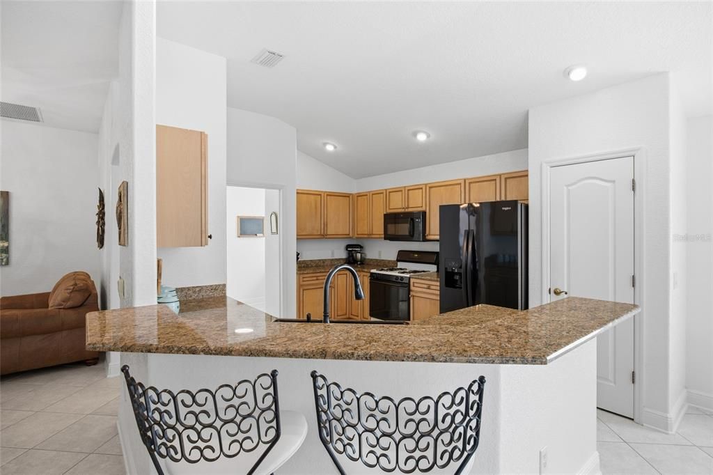 En Venta: $599,900 (3 camas, 2 baños, 2021 Pies cuadrados)