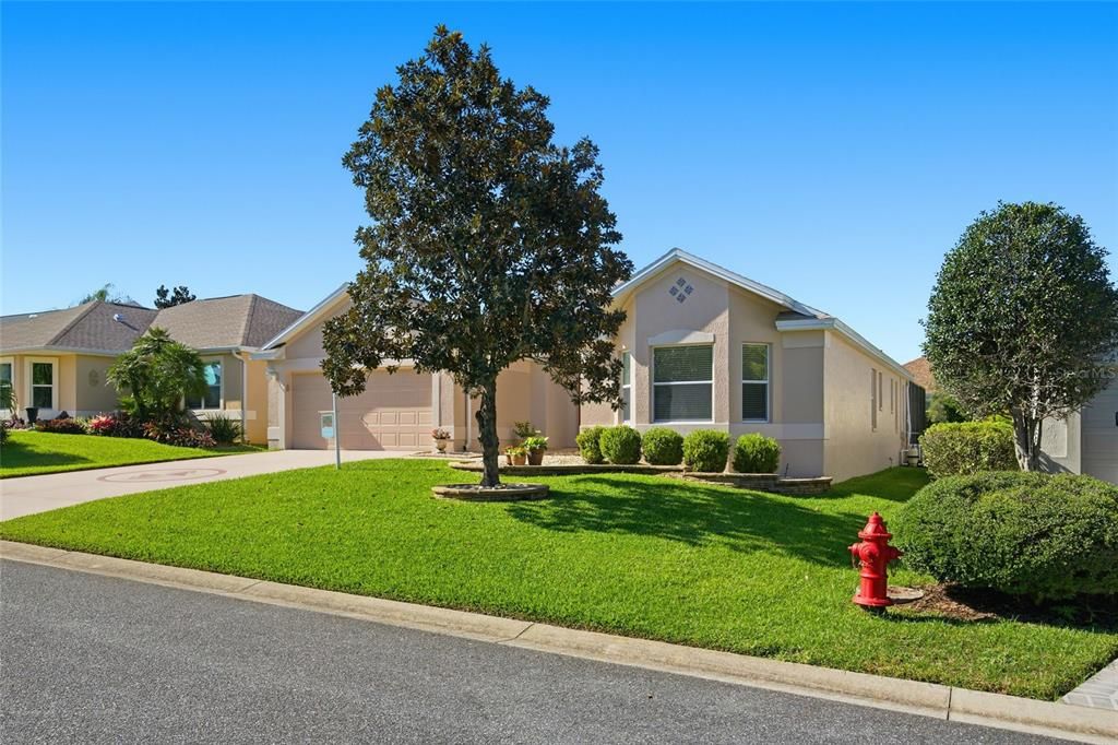 En Venta: $599,900 (3 camas, 2 baños, 2021 Pies cuadrados)