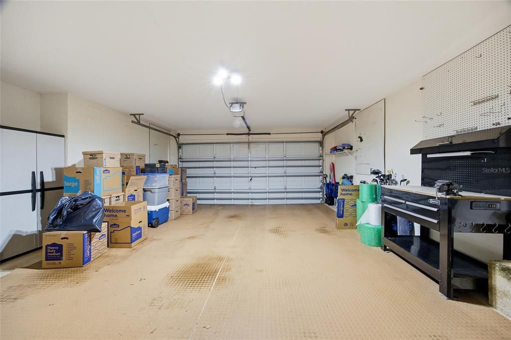 En Venta: $599,900 (3 camas, 2 baños, 2021 Pies cuadrados)